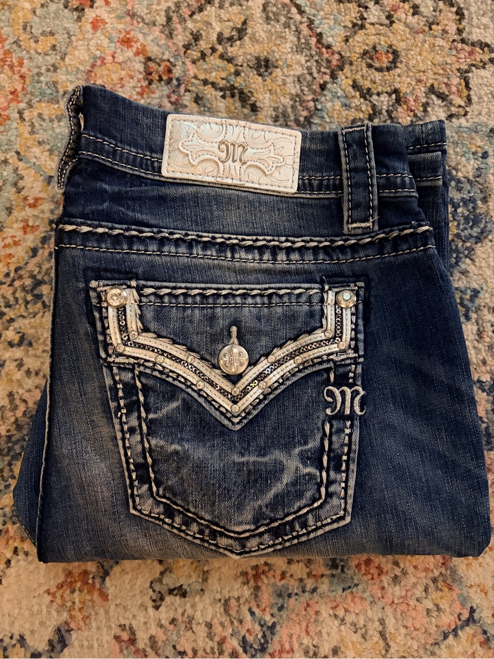 NWT Miss Me Indigo Blue Straight Jeans with Embellished Pockets Sz 30